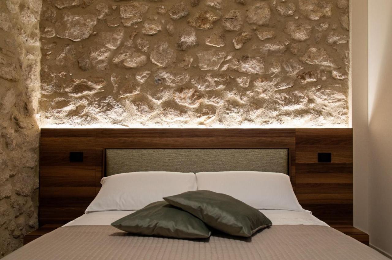 Destasu' Bed And Wellness Hotel Castel del Monte  Buitenkant foto