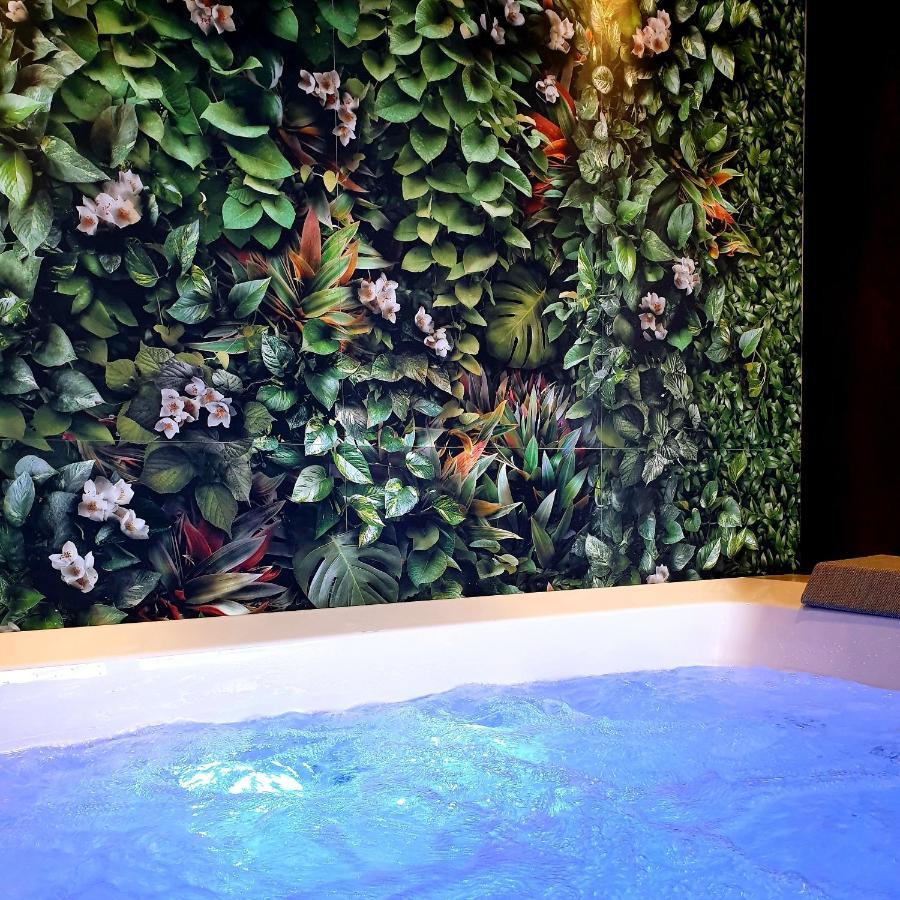 Destasu' Bed And Wellness Hotel Castel del Monte  Buitenkant foto